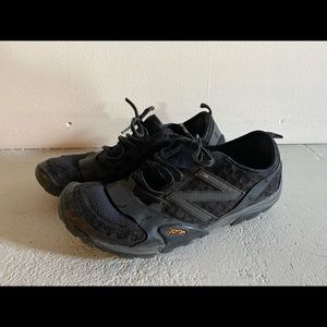 New Balance Men's Minimus 10 V1 Trail Running Shoe (fits like a 8.5/9 mens)